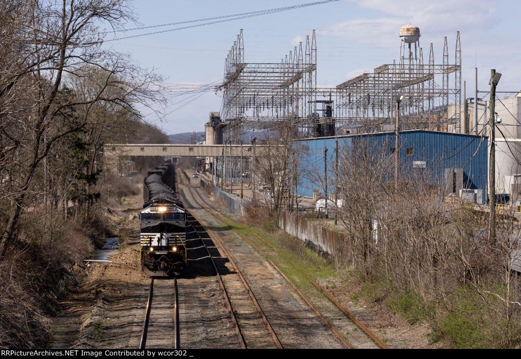 NS Coke Loads to Mingo